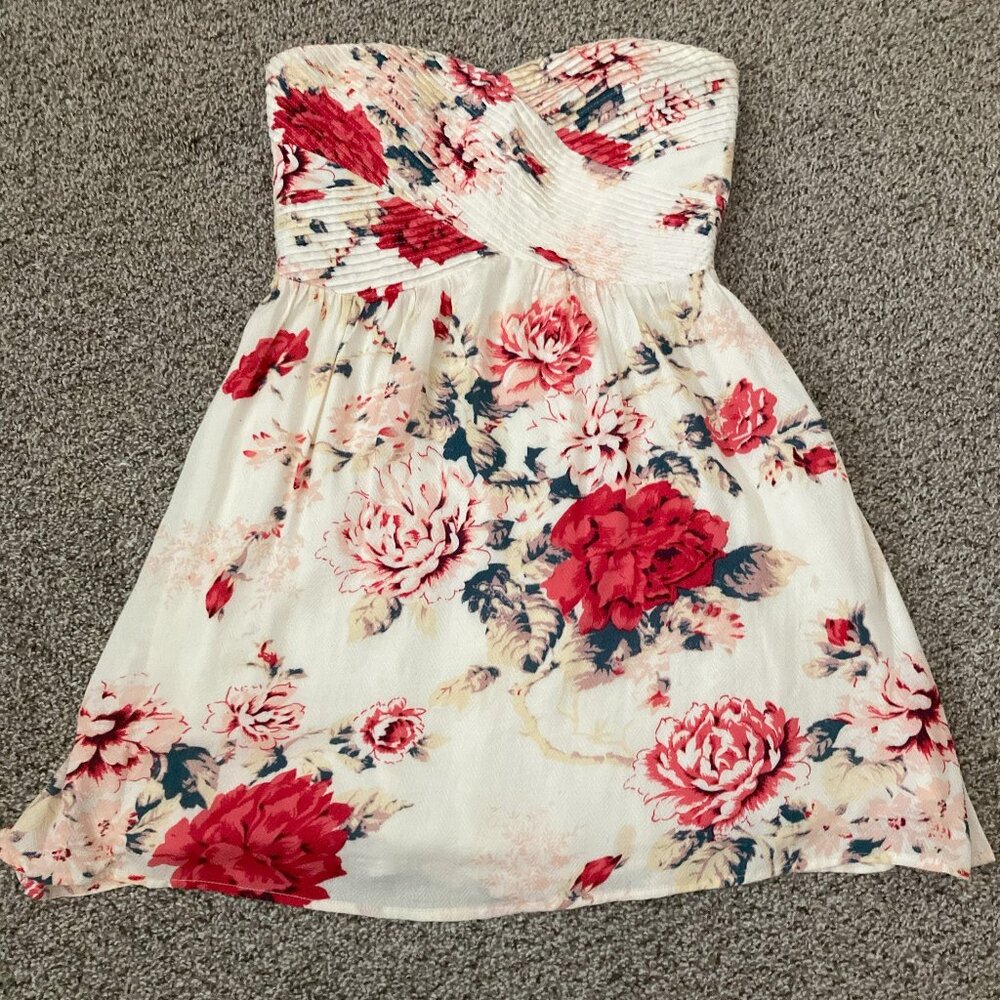 Kimchi Blue (Urban Outfitters) Sweetheart Dress